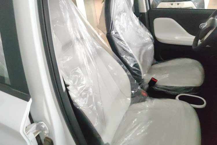 Used Cowin October 2025 Mate 300km Surfing Edition Interior 4