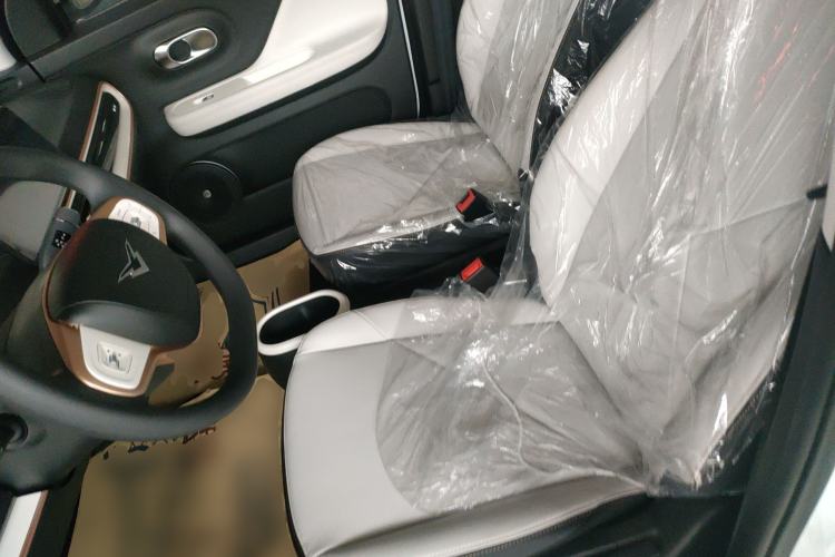 Used Cowin October 2025 Mate 300km Surfing Edition Left Front Seat