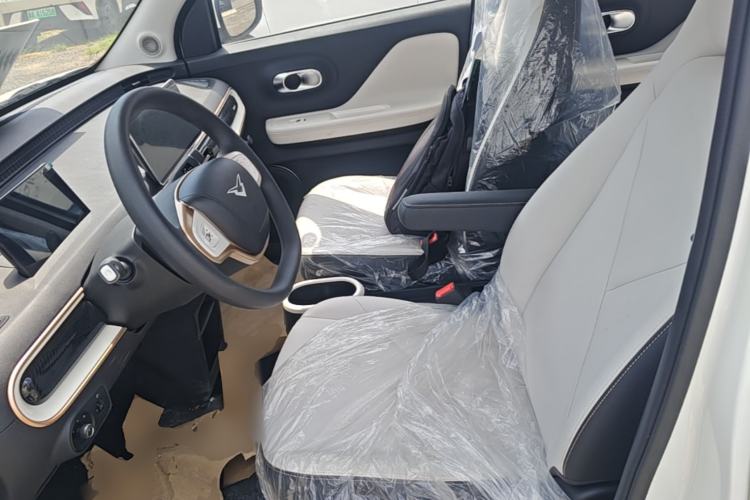 Used Cowin October 2025 Mate 300km Surfing Edition Left Front Seat