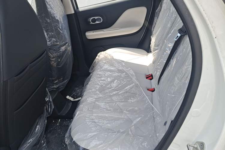 Used Cowin October 2025 Mate 300km Surfing Edition Left Rear Seat