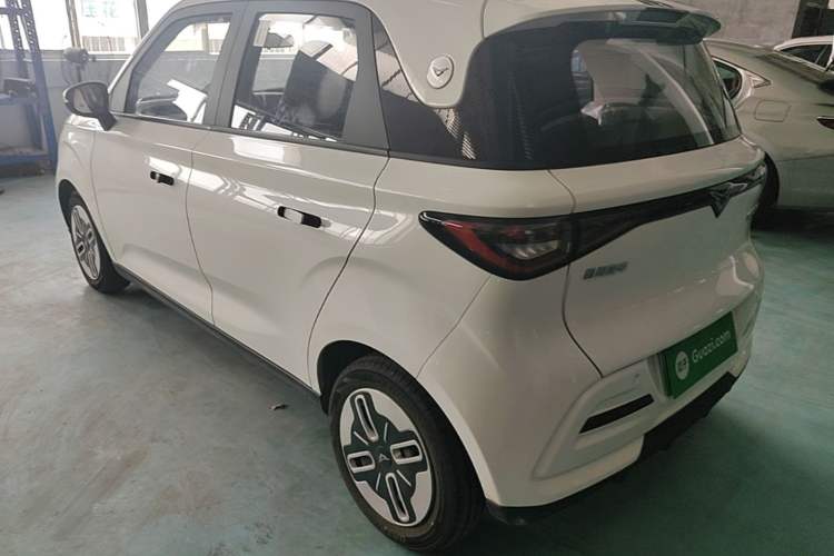 Used Cowin October 2025 Mate 300km Surfing Edition Rear Left 45 Deg