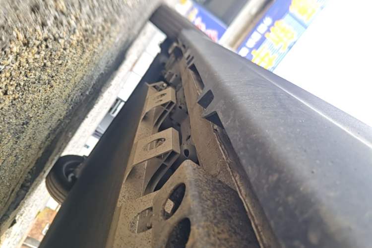 Used Cowin October 2025 Mate 300km Surfing Edition Right Side Sill