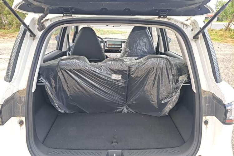 Used Cowin October 2025 Mate 300km Surfing Edition Trunk