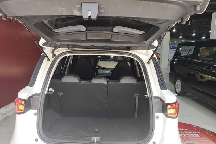 Used Cowin October 2025 Mate 300km Surfing Edition Trunk