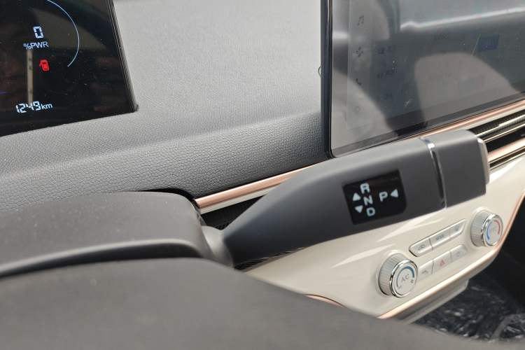 Used Cowin October 2026 Model Mate 305km Guoxuan Surfing Waves Edition Gear Lever
