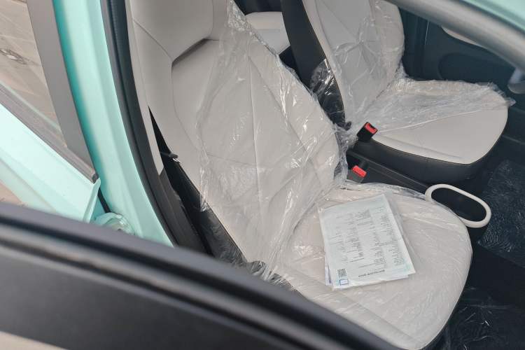 Used Cowin October 2026 Model Mate 305km Guoxuan Surfing Waves Edition Right Front Seat