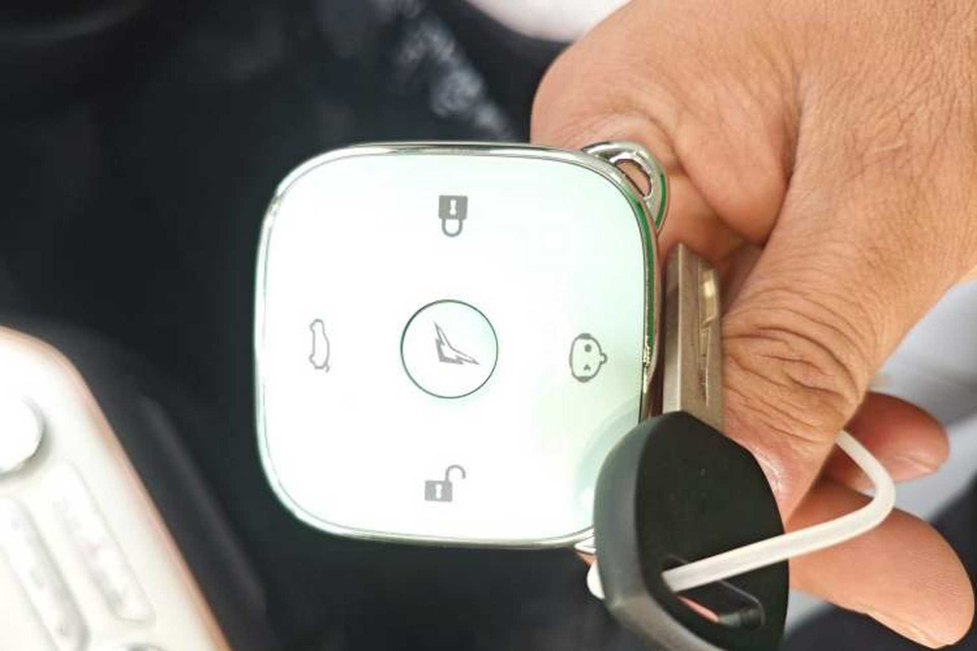 Used Cowin October 2026 Model Mate 305km Guoxuan Surfing Waves Edition Vehicle Key