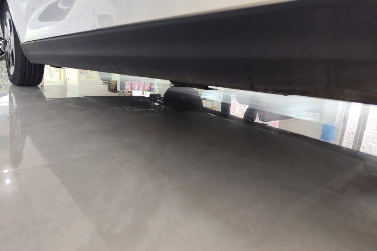 Used Cowin October 2026 Model Mate 305km Guoxuan Surfing Waves Edition Left Side Sill