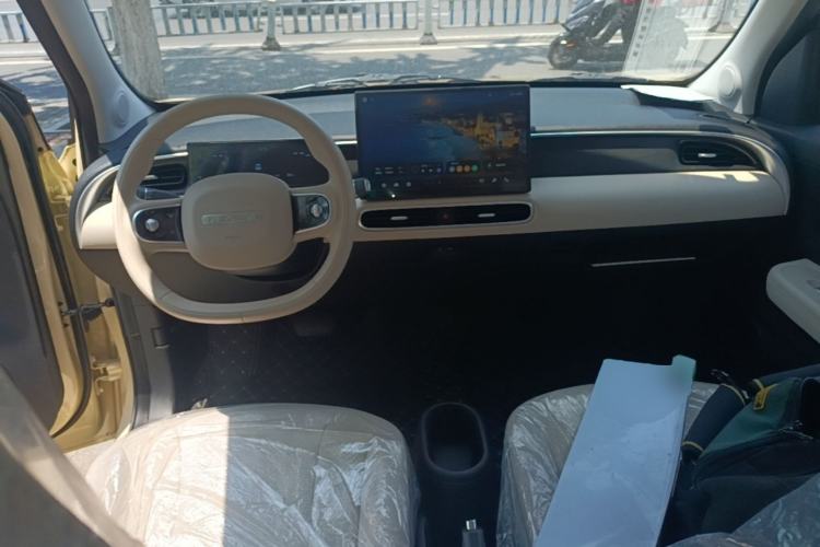 Used Cowin October 2026 Model Mate 300km Ningde Wave-Stepping Edition Center Console