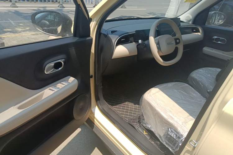 Used Cowin October 2026 Model Mate 300km Ningde Wave-Stepping Edition Driver Seat