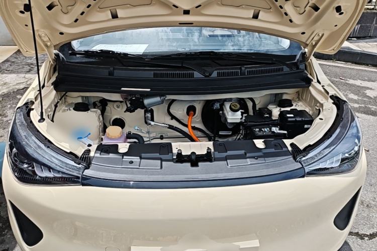 Used Cowin October 2026 Model Max 310km—Wish Fulfillment Edition Engine Bay