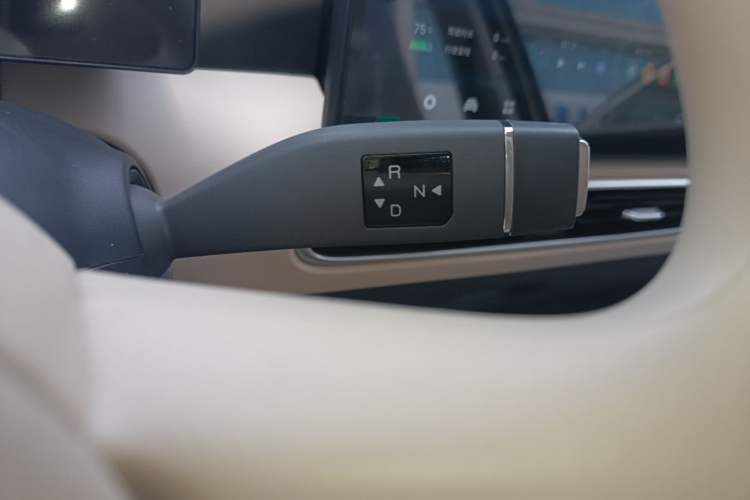Used Cowin October 2026 Model Mate 300km Ningde Wave-Stepping Edition Gear Lever