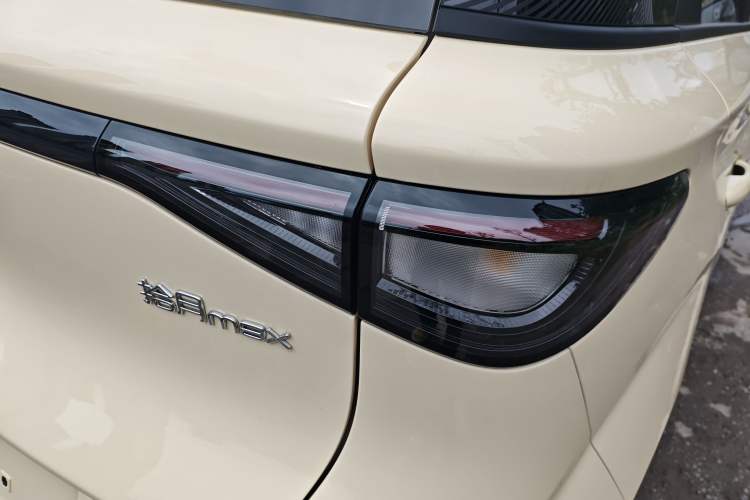 Used Cowin October 2026 Model Max 310km—Wish Fulfillment Edition Right Rear Taillight