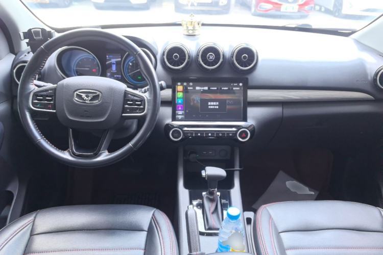 Used Cowin V3 2016 1.5L Automatic SmartConnect II Navigation Edition Center Console