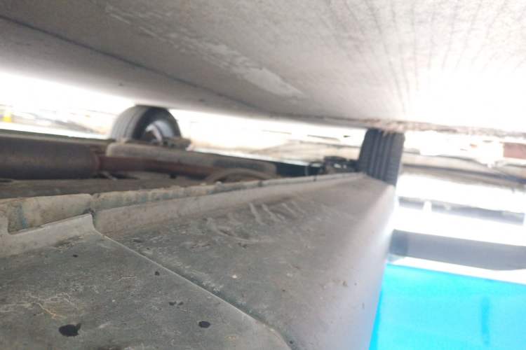 Used Cowin V3 2016 1.5L Automatic SmartLink III Right Side Sill