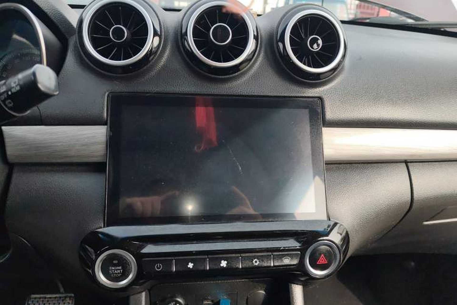 Used Cowin V3 2016 1.5L Automatic SmartConnect II Navigation Edition Audio And AC Panel