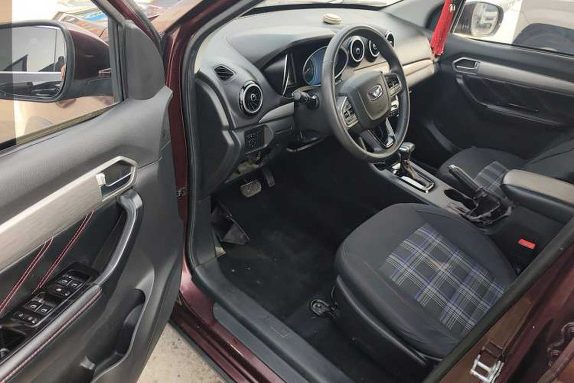 Used Cowin V3 2016 1.5L Automatic SmartConnect II Navigation Edition Driver Seat