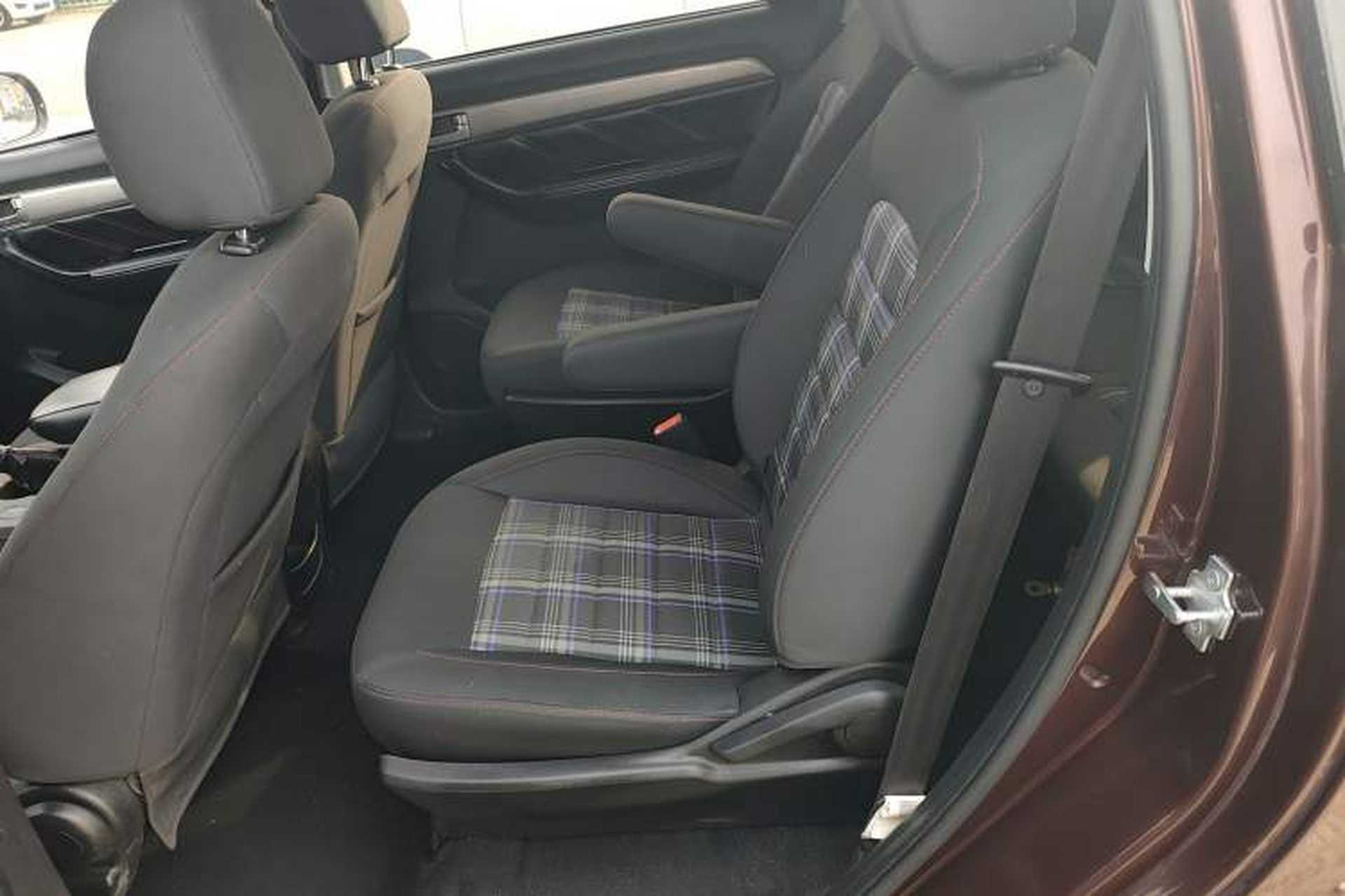 Used Cowin V3 2016 1.5L Automatic SmartConnect II Navigation Edition Left Rear Seat