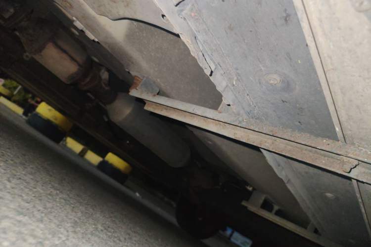 Used Cowin V3 2016 1.5L Manual SmartConnect II Navigation Version Chassis Front Left