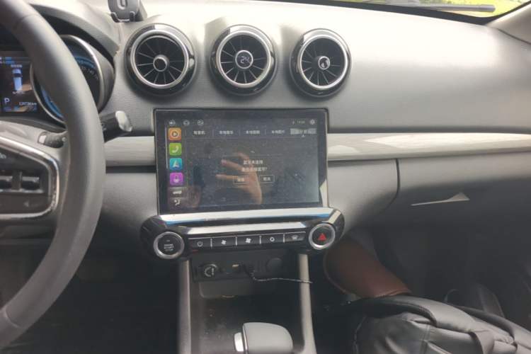 Used Cowin V3 2016 1.5L Automatic SmartConnect II Navigation Edition Audio And AC Panel