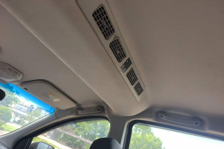 Used Cowin V3 2016 1.5L Automatic SmartConnect II Navigation Edition Headliner