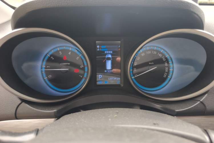 Used Cowin V3 2016 1.5L Automatic SmartConnect II Navigation Edition Instrument Cluster