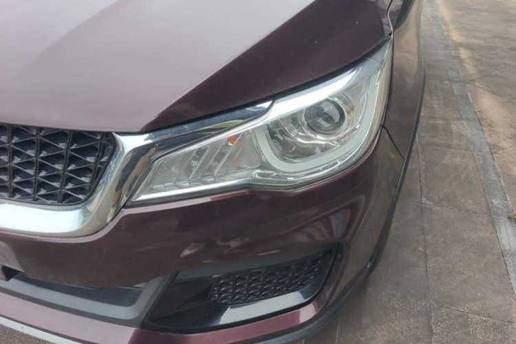 Used Cowin V3 2016 1.5L Automatic SmartConnect II Navigation Edition Left Front Headlight