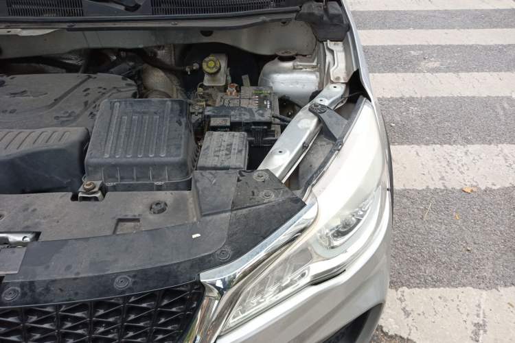 Used Cowin V3 2016 1.5L Automatic SmartLink III Engine Bay Left