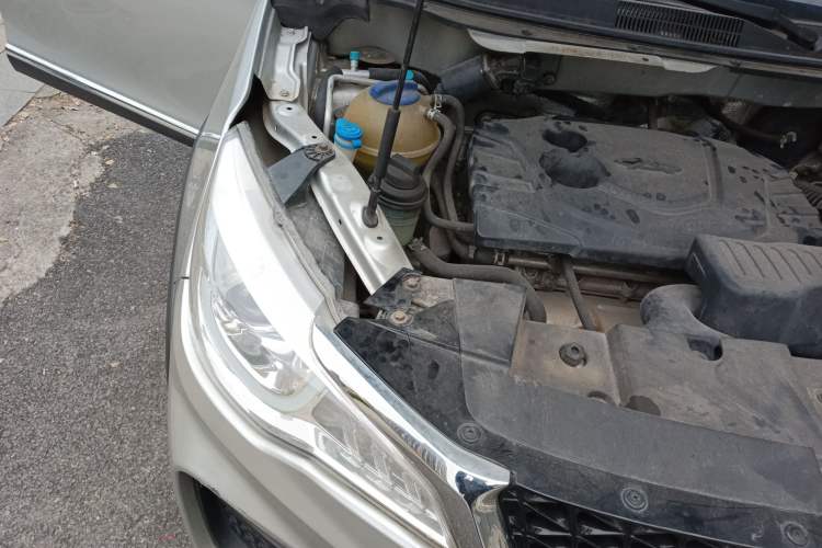 Used Cowin V3 2016 1.5L Automatic SmartLink III Engine Bay Right