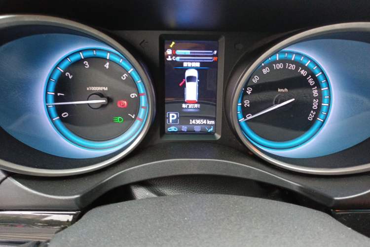 Used Cowin V3 2016 1.5L Automatic SmartLink III Odometer Close Up