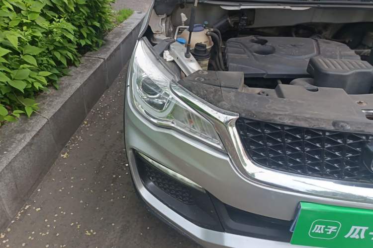 Used Cowin V3 2016 1.5L Automatic SmartLink III Right Front Headlight