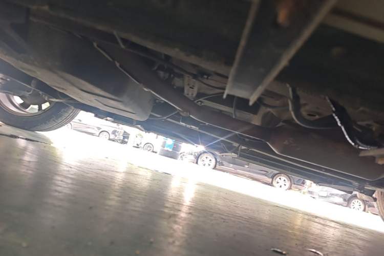 Used Cowin V3 2016 1.5L Manual Smart Connect I Chassis Rear Right