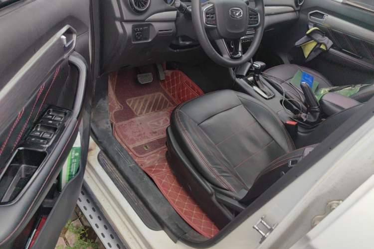 Used Cowin V3 2016 1.5L Automatic SmartConnect II Navigation Edition Driver Seat