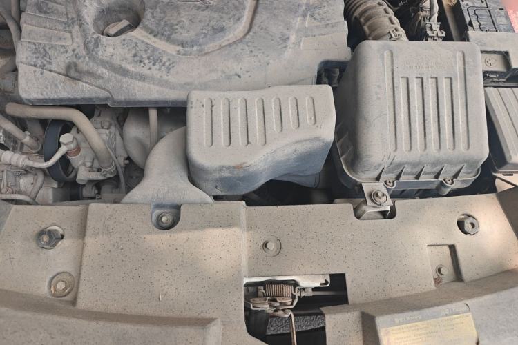 Used Cowin V3 2016 1.5L Automatic SmartConnect II Navigation Edition Engine Bay