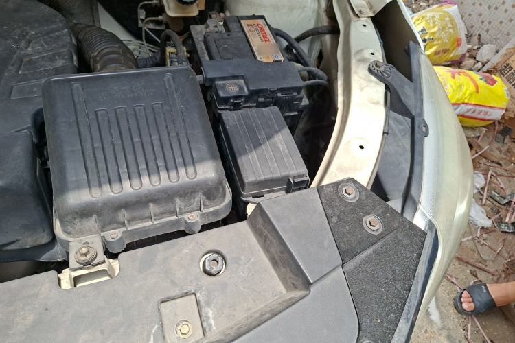 Used Cowin V3 2016 1.5L Automatic SmartLink III Engine Bay Left