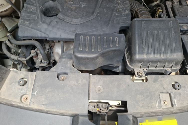 Used Cowin V3 2016 1.5L Automatic SmartLink III Engine Bay