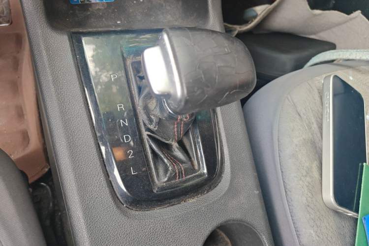 Used Cowin V3 2016 1.5L Automatic SmartConnect II Navigation Edition Gear Lever