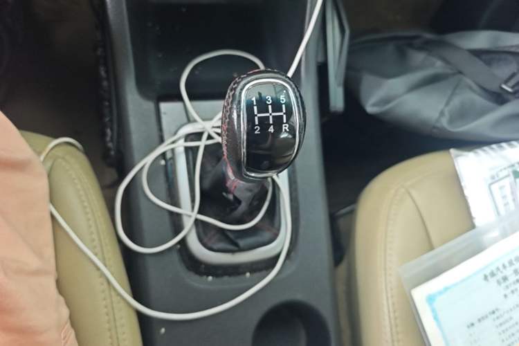 Used Cowin V3 2016 1.5L Manual Smart Connect I Gear Lever