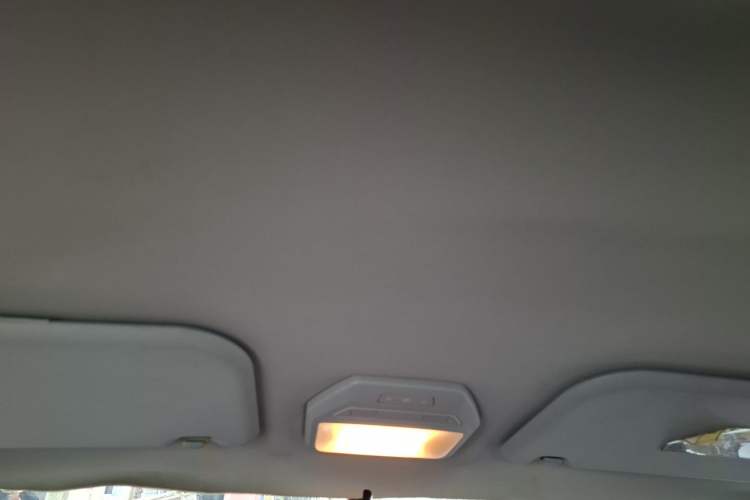 Used Cowin V3 2016 1.5L Automatic SmartLink III Headliner