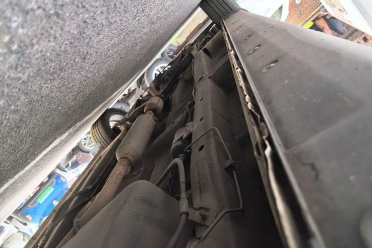 Used Cowin V3 2016 1.5L Manual SmartLink III Left Side Sill