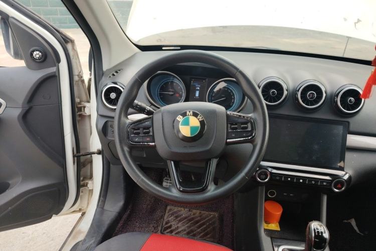 Used Cowin V3 2016 1.5L Manual SmartConnect II Navigation Version Steering Wheel