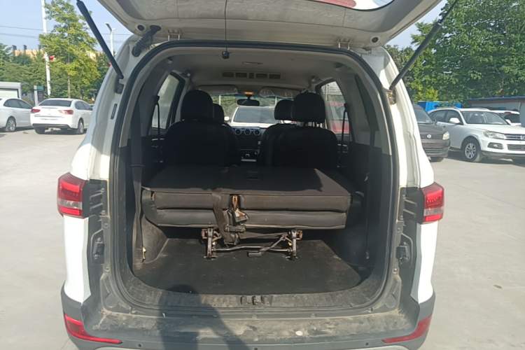 Used Cowin V3 2016 1.5L Manual SmartConnect II Navigation Version Trunk