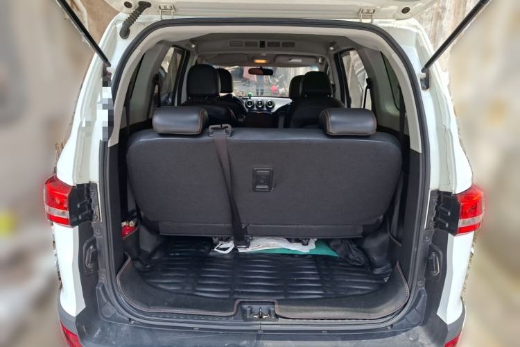 Used Cowin V3 2016 1.5L Automatic SmartLink III Trunk