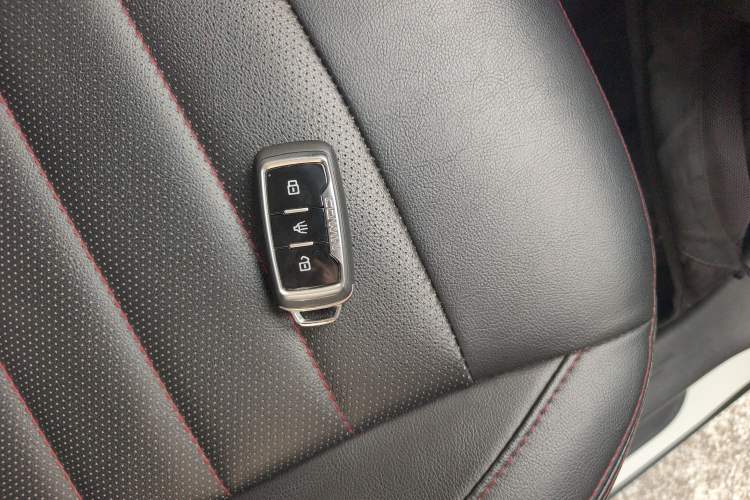 Used Cowin V3 2016 1.5L Manual SmartLink III Vehicle Key