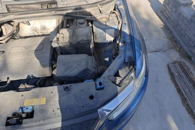 Used Cowin X3 2016 1.6L Manual Enthusiast Edition Engine Bay Left