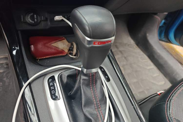 Used Cowin X3 2016 1.6L CVT Enthusiast Edition Gear Lever