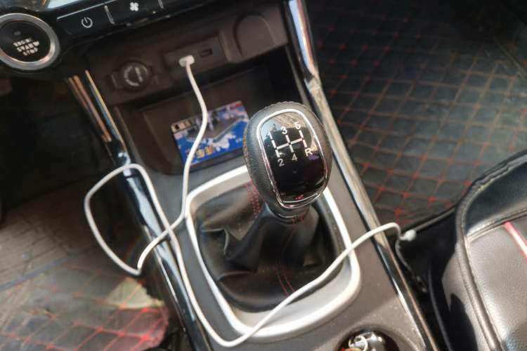 Used Cowin X3 2016 1.6L Manual Enthusiast Edition Gear Lever