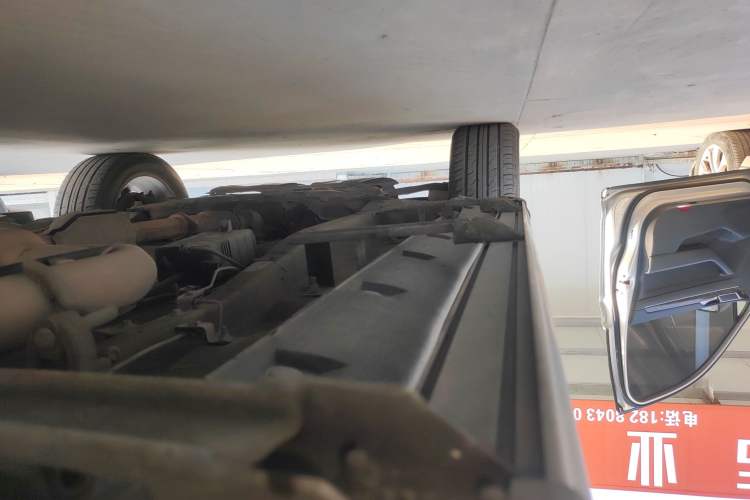 Used Cowin X3 2016 1.6L Manual SmartConnect III Version Left Side Sill