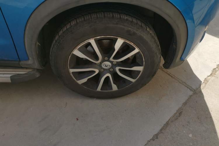 Used Cowin X3 2016 1.6L Manual Enthusiast Edition Right Front Wheel Hub
