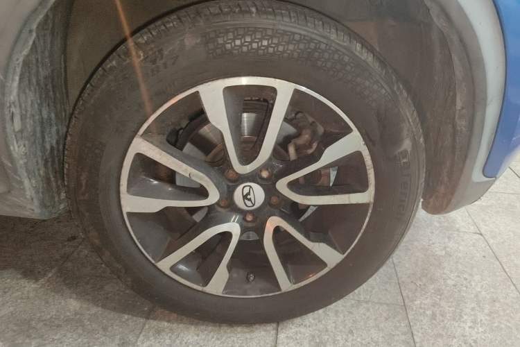 Used Cowin X3 2016 1.6L CVT Smart Connect III Version Right Front Wheel Hub